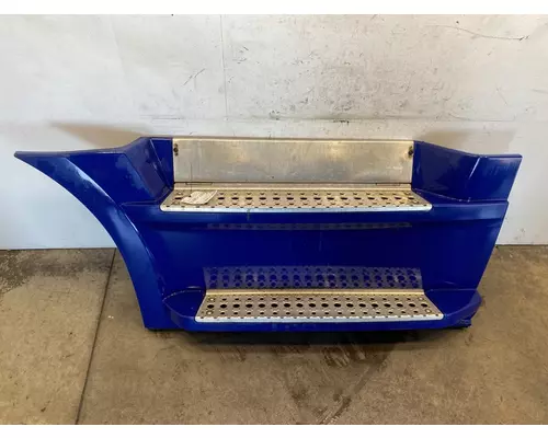 FREIGHTLINER Cascadia 126 Side Fairing