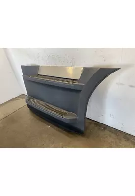 FREIGHTLINER Cascadia 126 Side Fairing