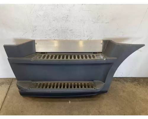 FREIGHTLINER Cascadia 126 Side Fairing