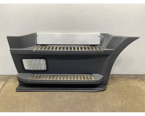 FREIGHTLINER Cascadia 126 Side Fairing