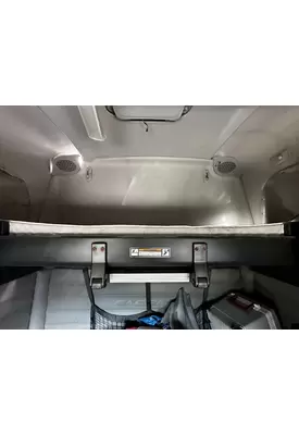 FREIGHTLINER Cascadia 126 Sleeper Bunks