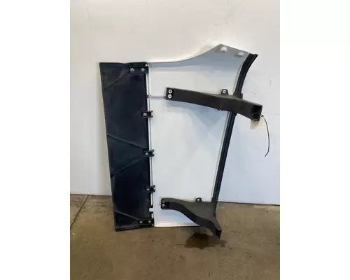 FREIGHTLINER Cascadia 126 Sleeper Fairing