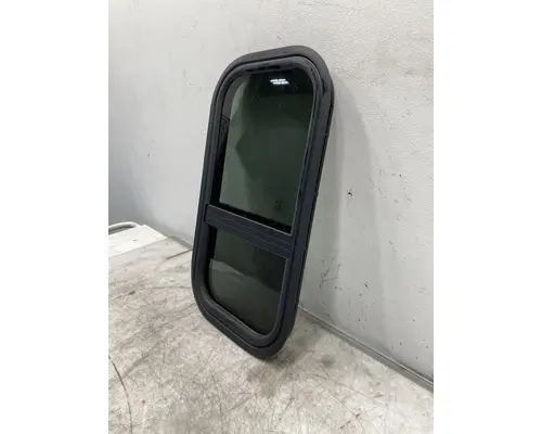 FREIGHTLINER Cascadia 126 Sleeper