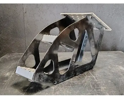 FREIGHTLINER Cascadia 126 Strut