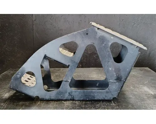 FREIGHTLINER Cascadia 126 Strut