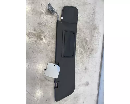 FREIGHTLINER Cascadia 126 Sun Visor (External)