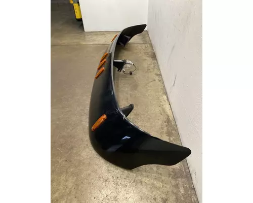 FREIGHTLINER Cascadia 126 Sun Visor (External)