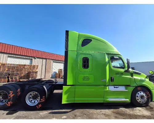 FREIGHTLINER Cascadia 126 Vehicle For Sale
