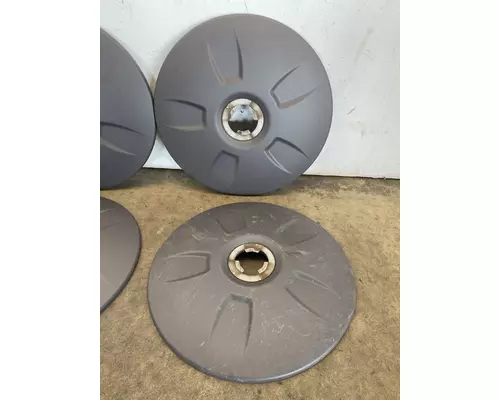 FREIGHTLINER Cascadia 126 Wheel Cover