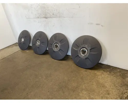 FREIGHTLINER Cascadia 126 Wheel Cover