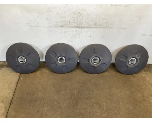 FREIGHTLINER Cascadia 126 Wheel Cover