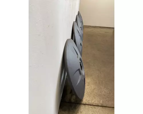FREIGHTLINER Cascadia 126 Wheel Cover