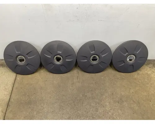 FREIGHTLINER Cascadia 126 Wheel Cover