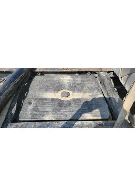 FREIGHTLINER Cascadia 132 Battery Boxes