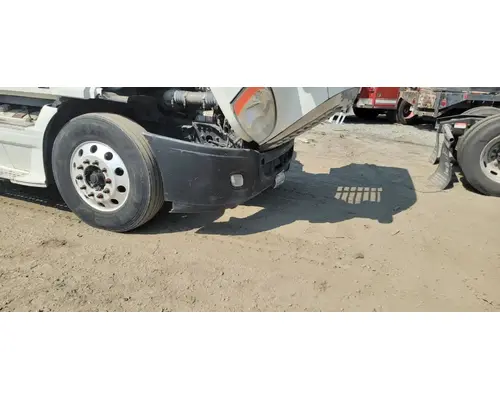 FREIGHTLINER Cascadia 132 Bumper Assembly, Front