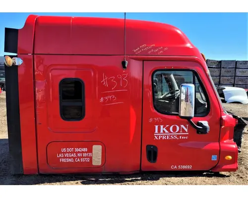 FREIGHTLINER Cascadia 132 Cab Assembly