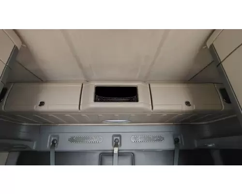 FREIGHTLINER Cascadia 132 Cab Assembly