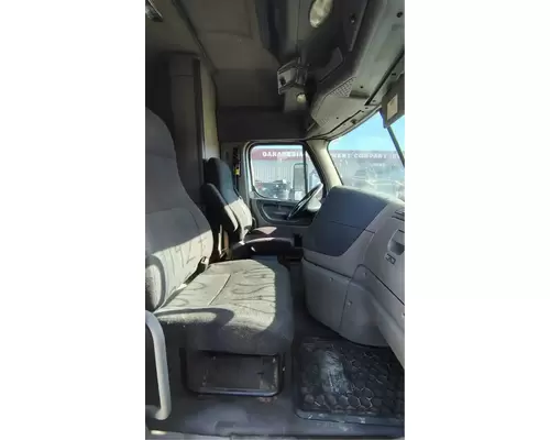 FREIGHTLINER Cascadia 132 Cab Assembly