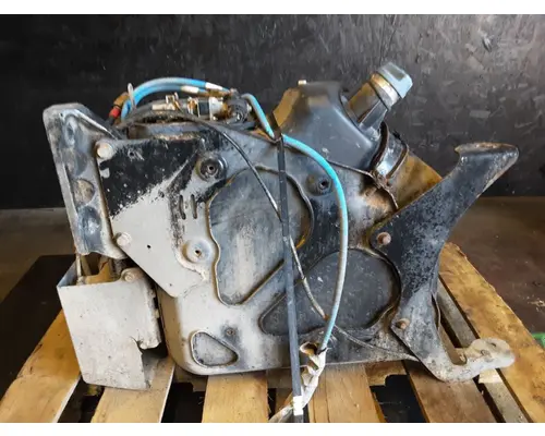 FREIGHTLINER Cascadia 132 DEF Tank