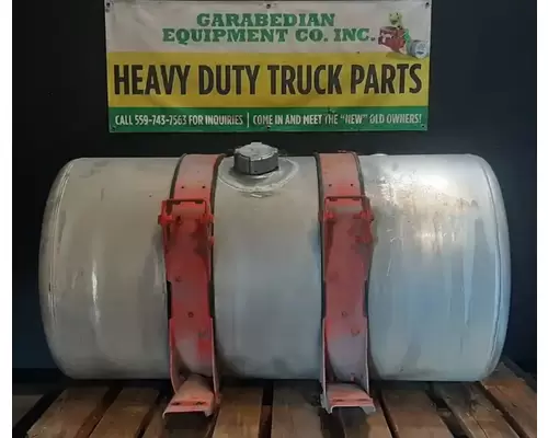 FREIGHTLINER Cascadia 132 Fuel Tank