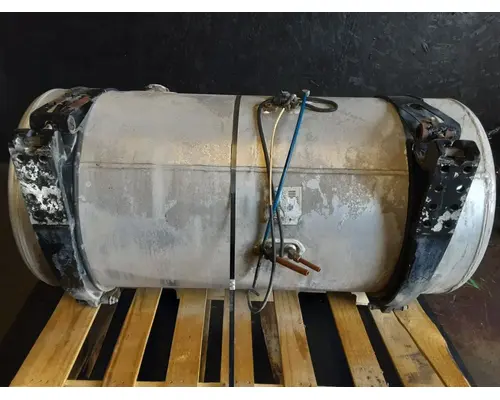 FREIGHTLINER Cascadia 132 Fuel Tank