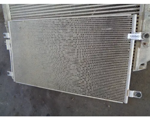 FREIGHTLINER Cascadia_40621 AC Condenser
