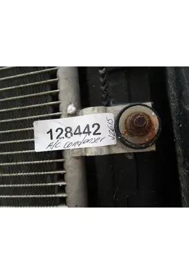 FREIGHTLINER Cascadia_40621 A/C Condenser