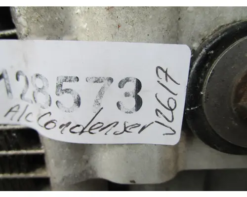 FREIGHTLINER Cascadia_40621 AC Condenser