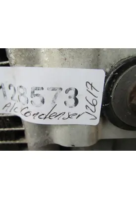 FREIGHTLINER Cascadia_40621 A/C Condenser