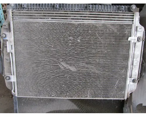 FREIGHTLINER Cascadia_40621 AC Condenser