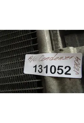 FREIGHTLINER Cascadia_40621 A/C Condenser