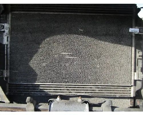 FREIGHTLINER Cascadia_40621 AC Condenser