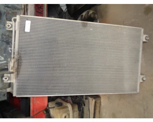 FREIGHTLINER Cascadia_42478 A/C Condenser