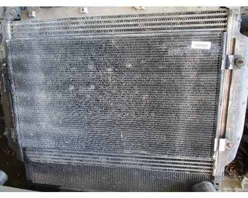 FREIGHTLINER Cascadia_42478 AC Condenser