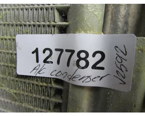 FREIGHTLINER Cascadia_42478 AC Condenser