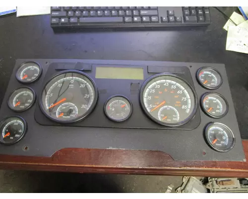 FREIGHTLINER Cascadia_A06-84379-000 Instrument Cluster