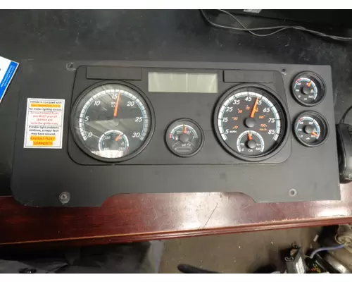 FREIGHTLINER Cascadia_A06-84379-001 Instrument Cluster