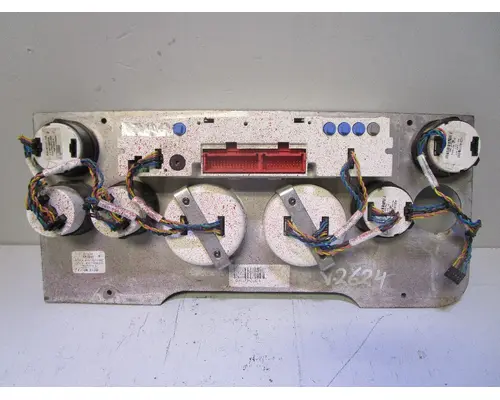 FREIGHTLINER Cascadia_A22-63126-001 Tachometer