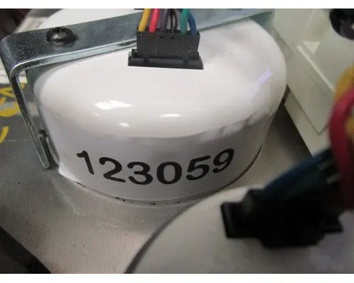 FREIGHTLINER Cascadia_A22-63126-101 Tachometer