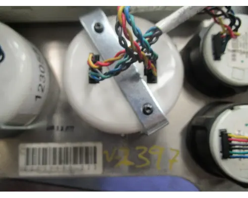 FREIGHTLINER Cascadia_A22-63126-101 Tachometer