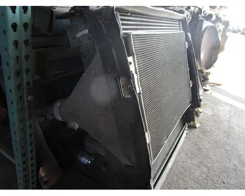 FREIGHTLINER Cascadia_FL6E ChargeAirCooler
