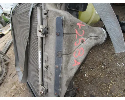 FREIGHTLINER Cascadia_FL6E ChargeAirCooler