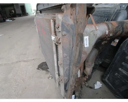 FREIGHTLINER Cascadia_FL6E ChargeAirCooler