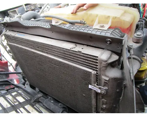 FREIGHTLINER Cascadia_FL6E ChargeAirCooler
