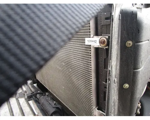 FREIGHTLINER Cascadia_FL6E ChargeAirCooler