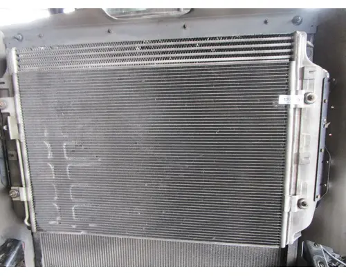 FREIGHTLINER Cascadia_FL6E ChargeAirCooler