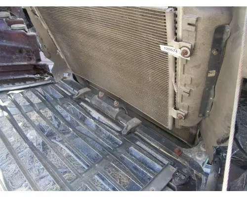 FREIGHTLINER Cascadia_FL6E ChargeAirCooler