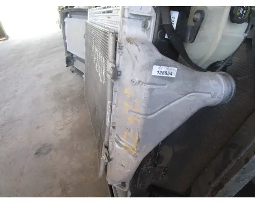 FREIGHTLINER Cascadia_FL6E ChargeAirCooler