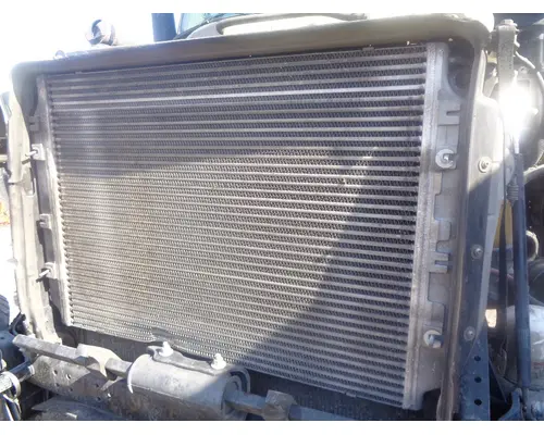 FREIGHTLINER Cascadia_FL6L ChargeAirCooler