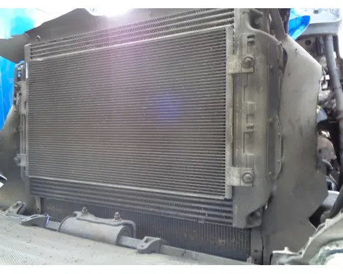FREIGHTLINER Cascadia_FL6L ChargeAirCooler